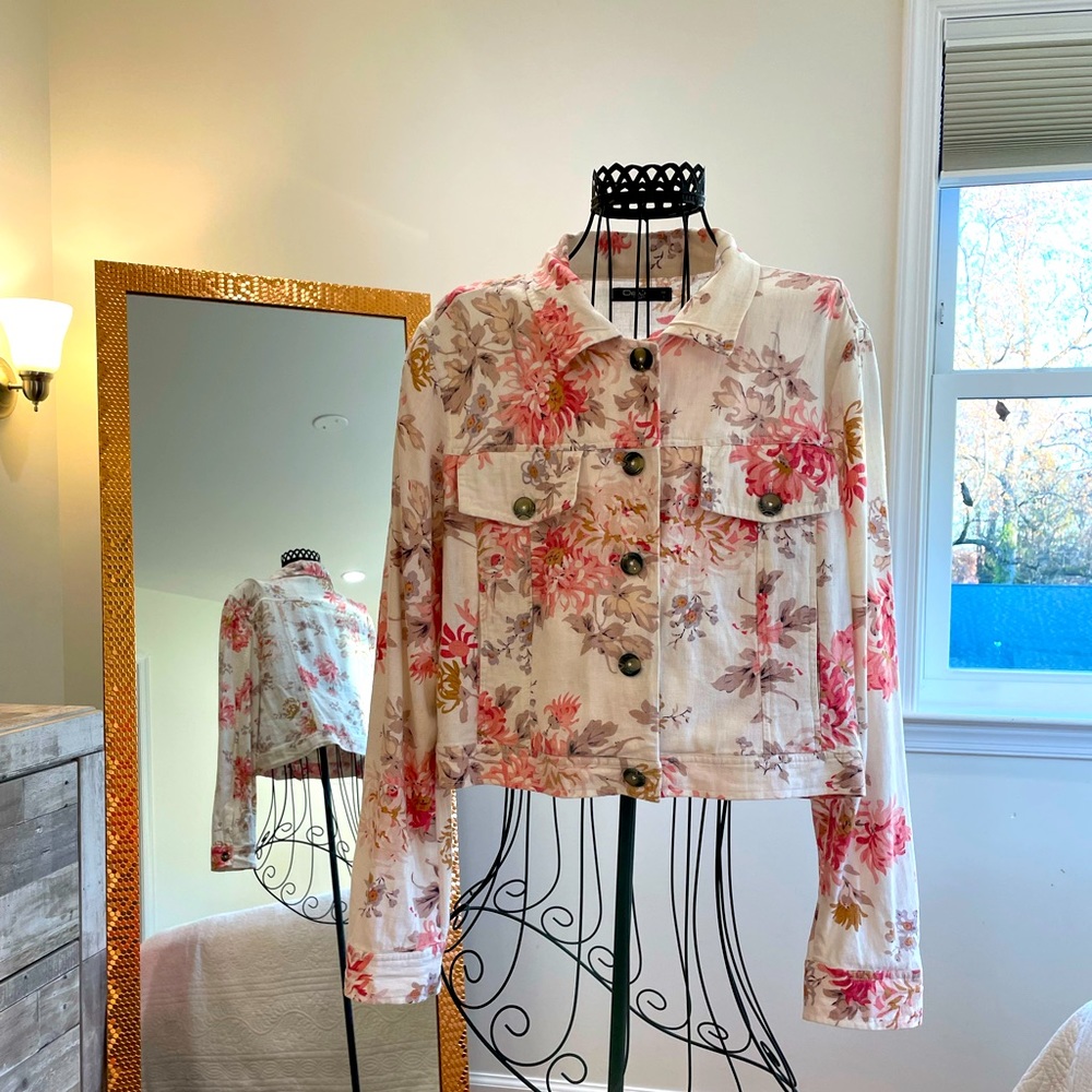 Privilege floral cream summer jacket size L - C20